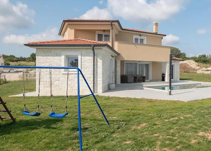 Amazing In Vikendica *